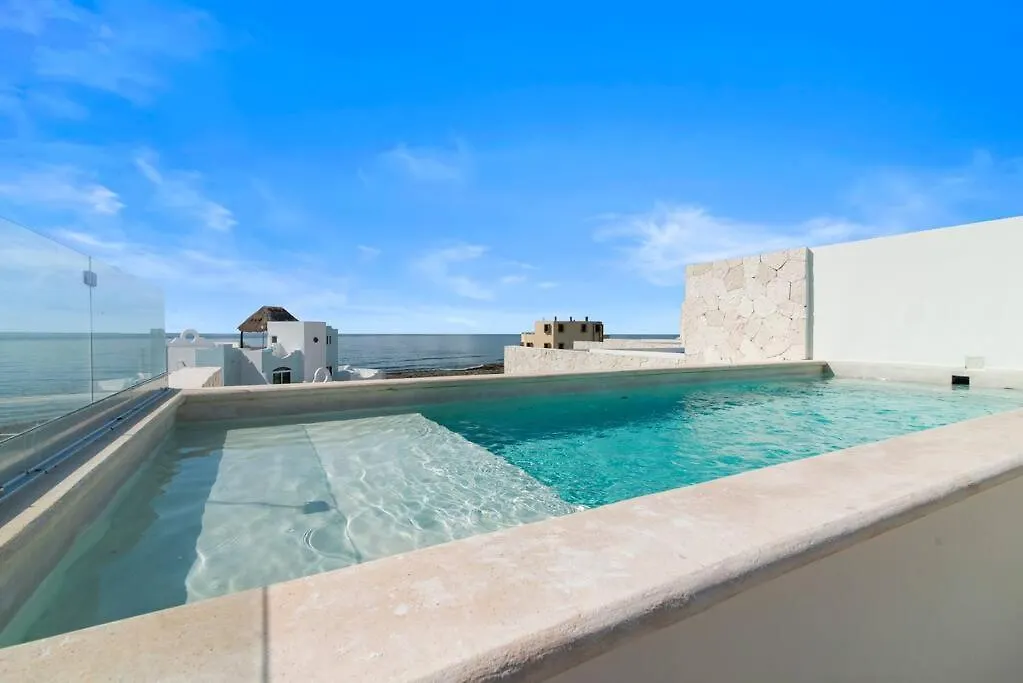 Sunrise Serenity Jacuzzi W Ocean View Beach Access 7 Rooftops Pools Akumal 0*,  Mexico